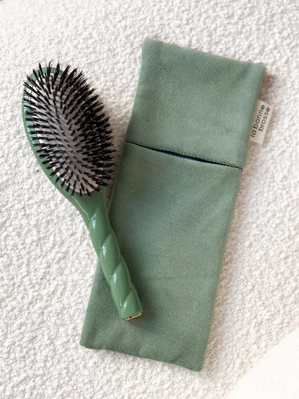 La Bonne Brosse Our Pouches*Large Hair Brush’ Pouch Almond Green