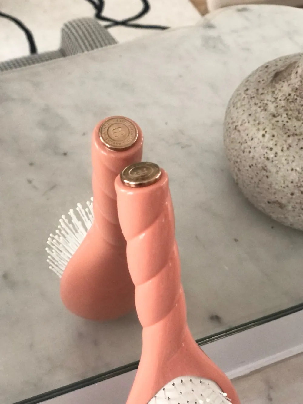 La Bonne Brosse Our Hair Brushes*N.04 The Massaging Detangling Hair Brush THE MIRACLE Coral