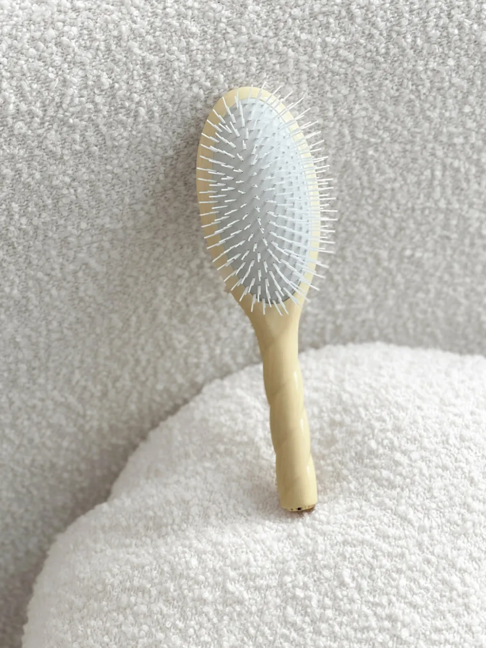 La Bonne Brosse Our Hair Brushes | Our Cair Ritual*N.07 The Stimulating & Detangling Hair Brush THE INTENSE Light Ivory