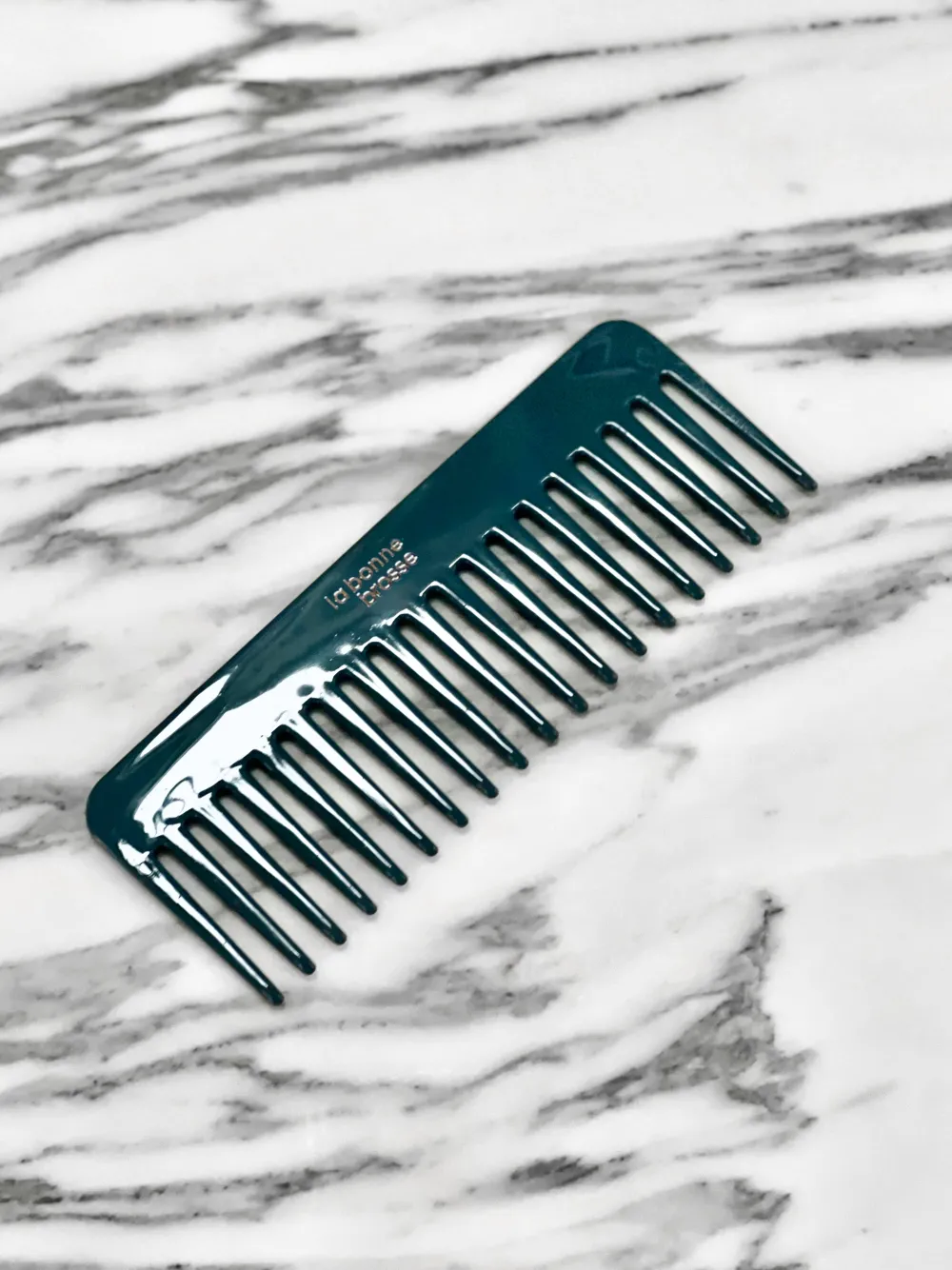 La Bonne Brosse Our Detangling Combs*The Large Detangling Comb in Acetate Blue
